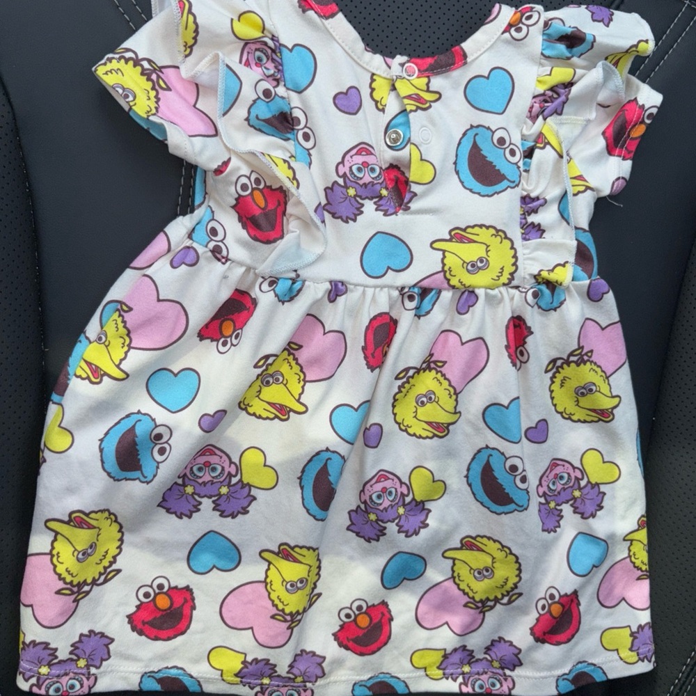 Sesame Street Kids Dress with Colorful Characters RARE VINTAGE size 6M
